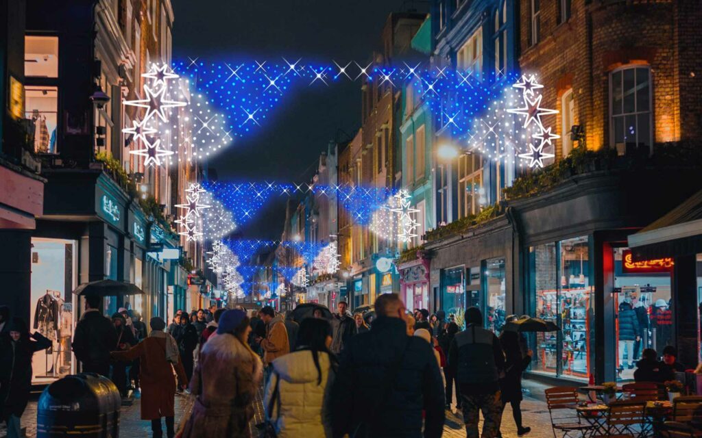 Centro urbano allestito con luminarie "Senso Blu"